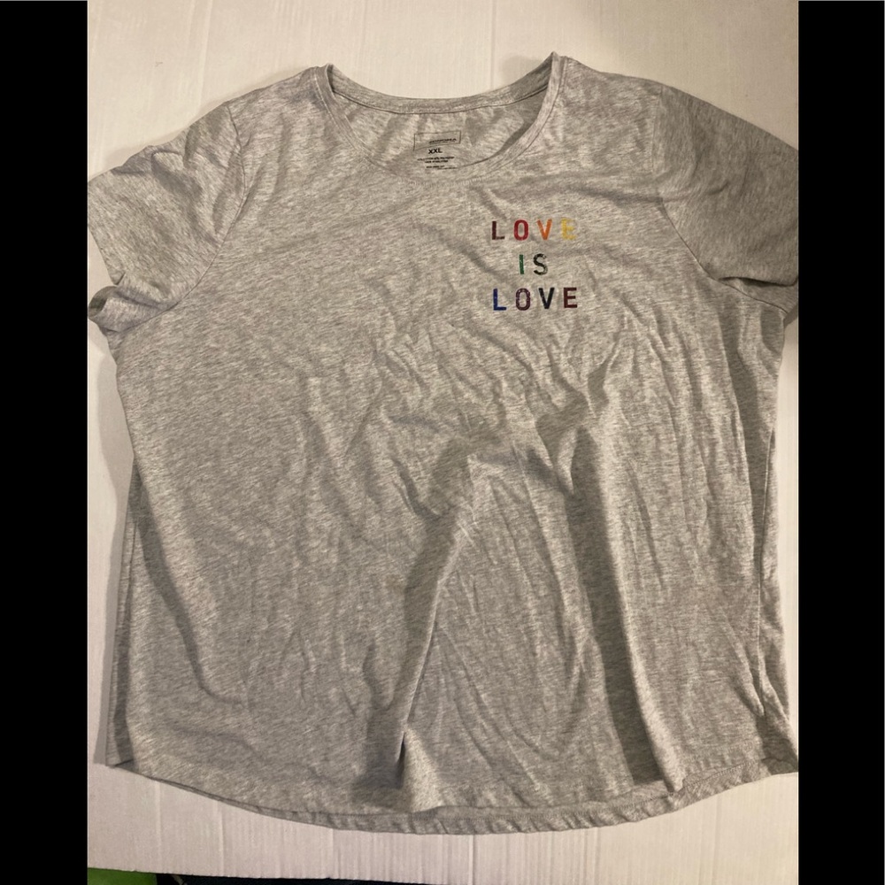 Love is love xxl shirt